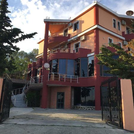Hotel Moris Дуррес Экстерьер фото
