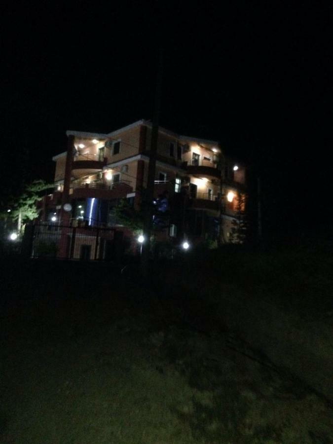 Hotel Moris Дуррес Экстерьер фото