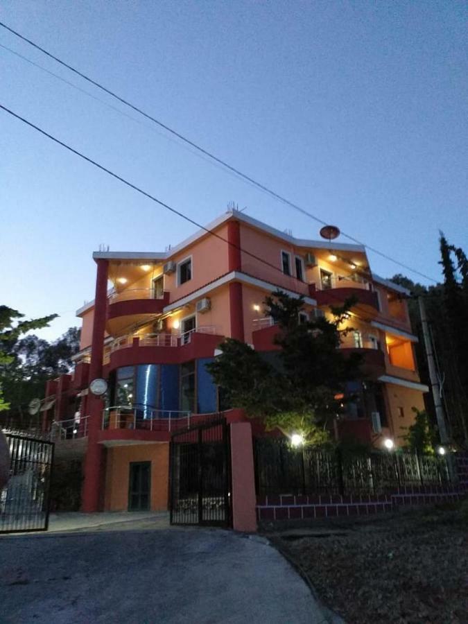 Hotel Moris Дуррес Экстерьер фото