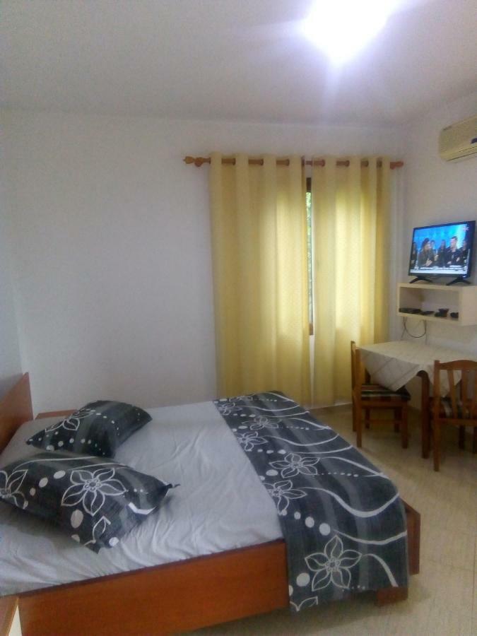 Hotel Moris Дуррес Экстерьер фото
